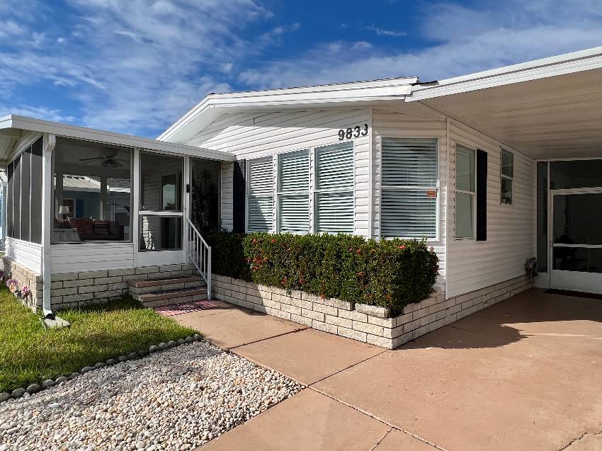 9833 Sucia Circle a Parrish, FL Mobile or Manufactured Home for Sale